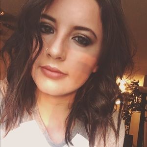 Meet your Posher, Becky